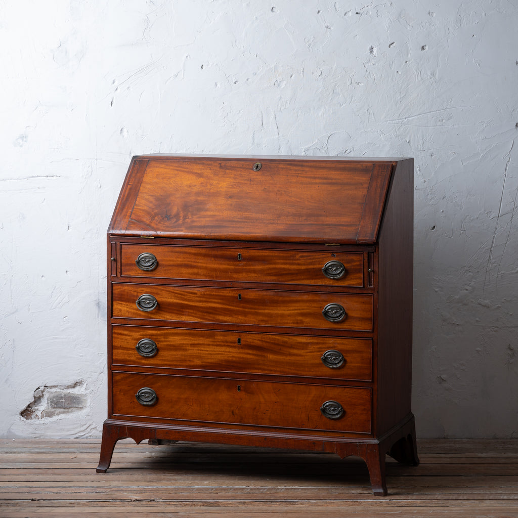 Connecticut Mahogany Slant Front Desk, c.1800