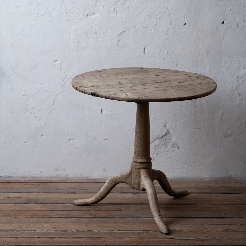 Bleached Georgian Oak Pedestal Table, c.1790