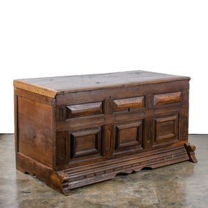 Provincial Spanish Oak Paneled Coffer, c.17th Century