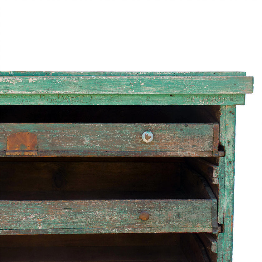 Early American Primitive Chest of Drawers