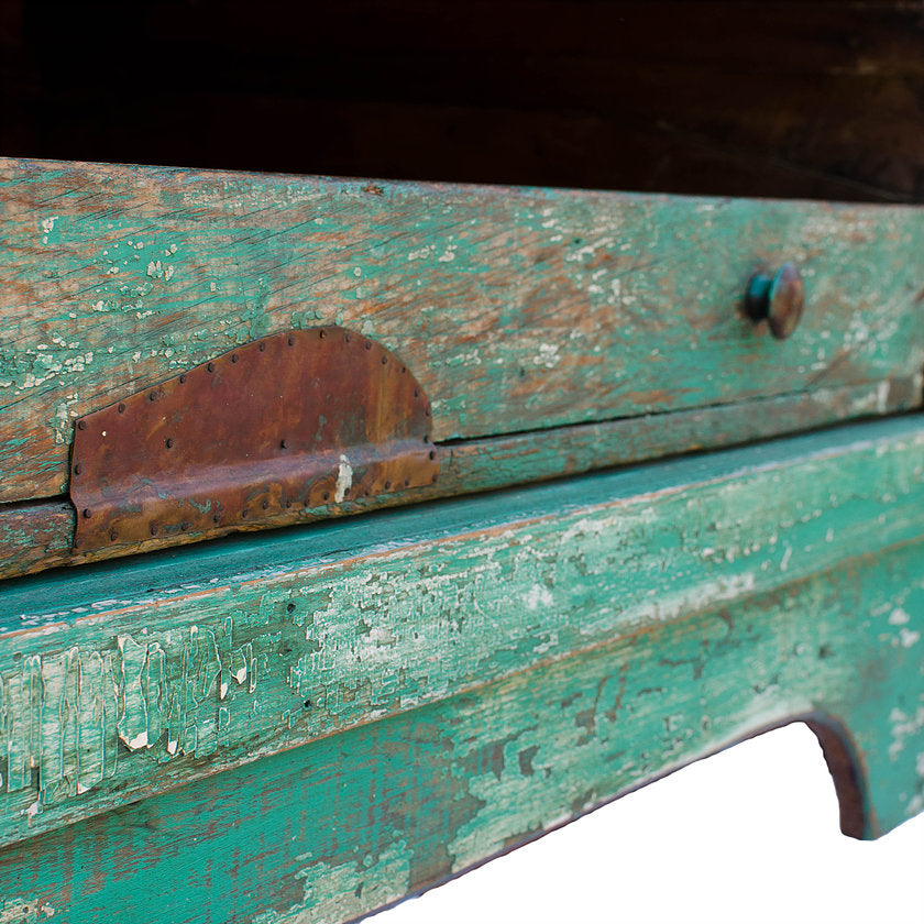 Early American Primitive Chest of Drawers
