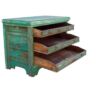 Early American Primitive Chest of Drawers
