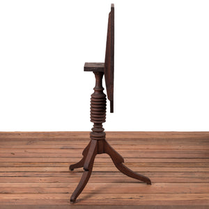 Virginia Walnut Candlestand, c.1820