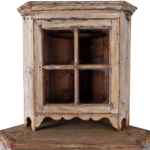 Swedish Baroque Corner Cupboard, c.18th Century