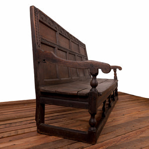 Oak Settle, 17th Century