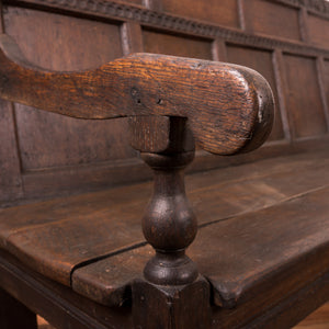 Oak Settle, 17th Century